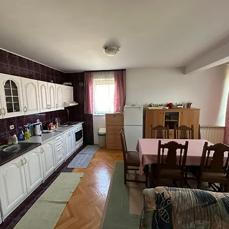 Mek Apartment